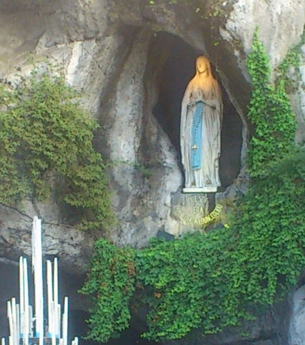 Lourdes-1